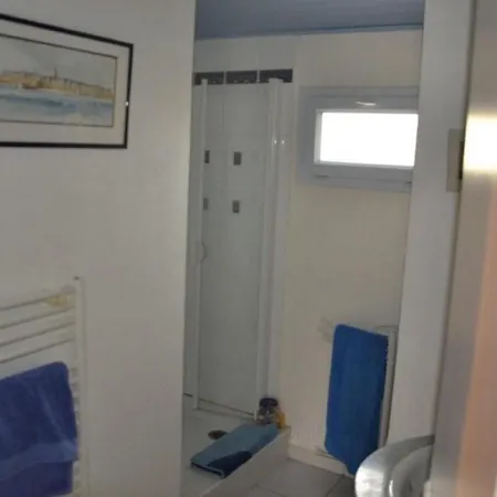 Vue 200m Et Centre A Pied Parking Prive Wifi Fibre Abritee Du Vent St Pierre La Флёри