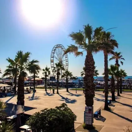 Holiday home Vue Mer: Beachfront With Private Parking And Fiber Wi-fi Fleury (Aude)