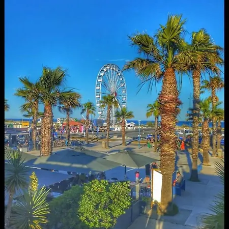 Holiday home Vue Mer: Beachfront With Private Parking And Fiber Wi-fi *